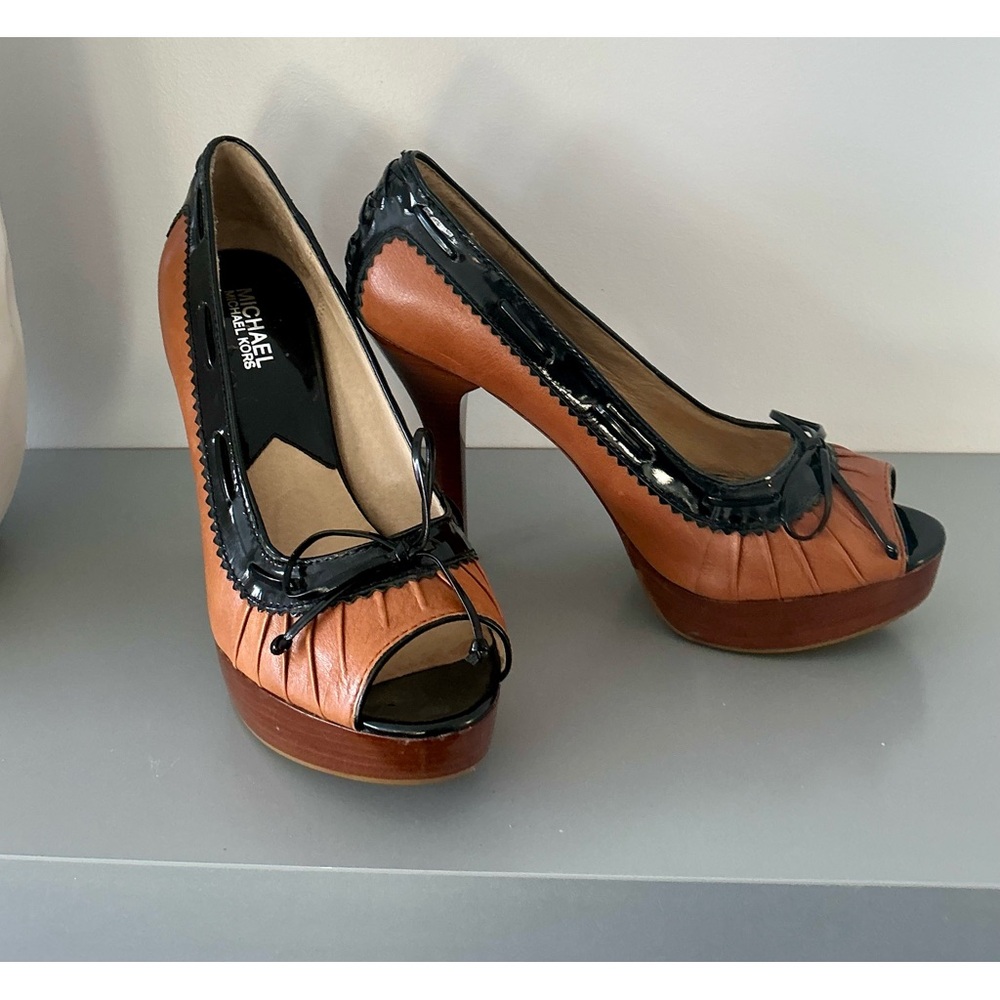 Michael Kors leather platform black and brown heels with peep toe. Size 7.5
